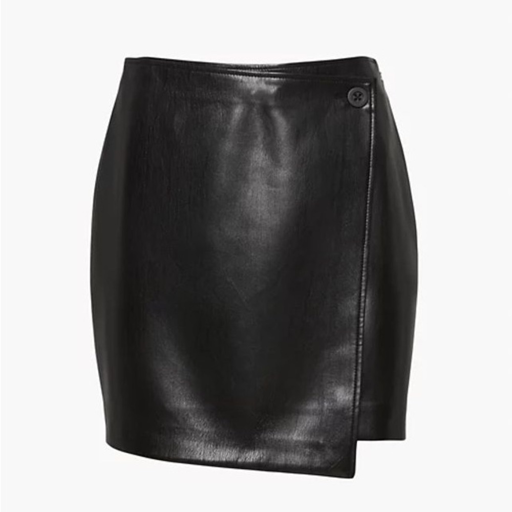Aritzia Babaton Vicinity Skirt in Black Vegan Leather